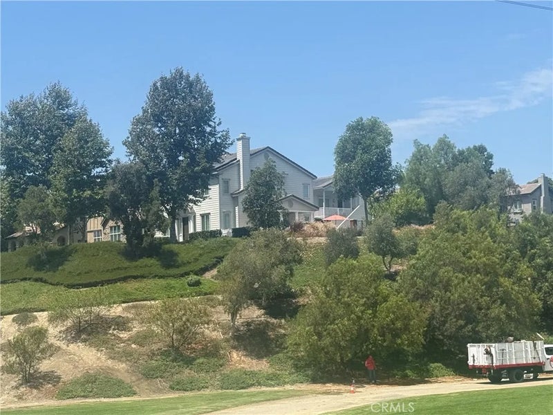 16 Bower Lane
