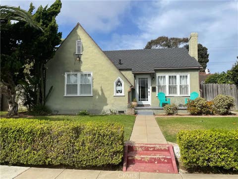 Photo of 428 S Ditmar Street, Oceanside, CA 92054 (MLS # OC24048487)