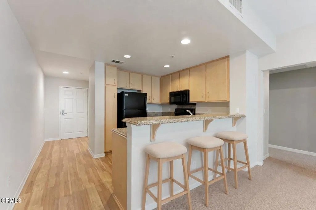 160 S Hudson Avenue 105