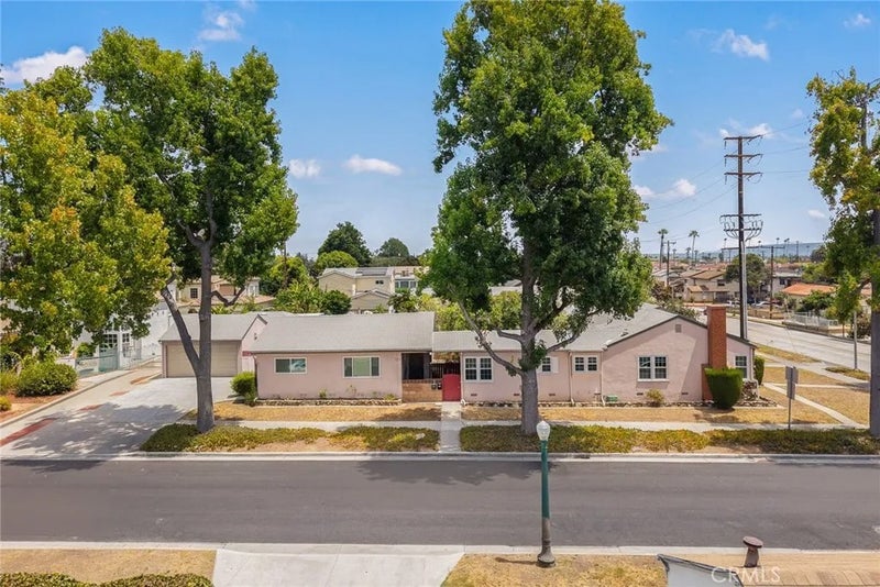 721-723 W Hellman