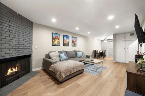 Photo of 2452 Chelsea Place #M, Santa Monica, CA 90404 (MLS # PW26014967)