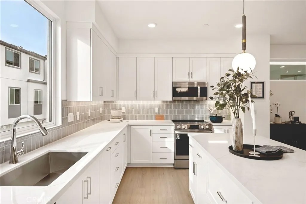 1663 Coral Sea Lane