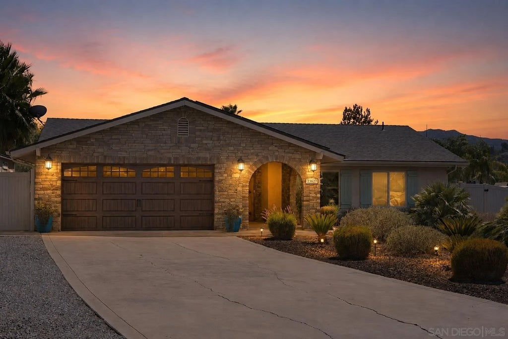 Photo of 23627 Scarbery Way, Ramona, CA 92065 (MLS # 260021359)