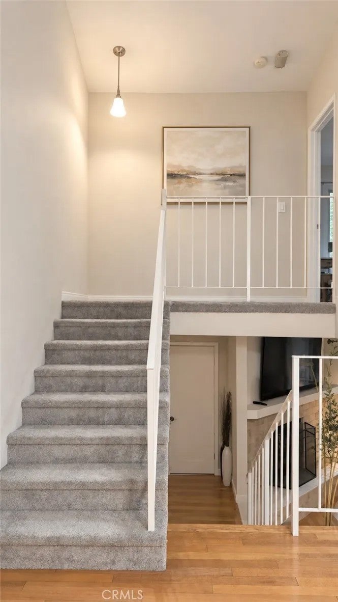664 Rosewood