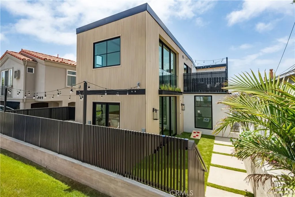 2007 Ava Avenue
