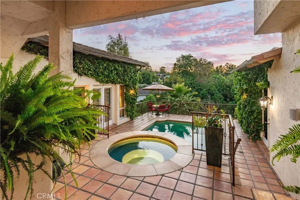 Photo of 3589 Lariat Lane, Rolling Hills Estates, CA 90274 (MLS # PV26084562)