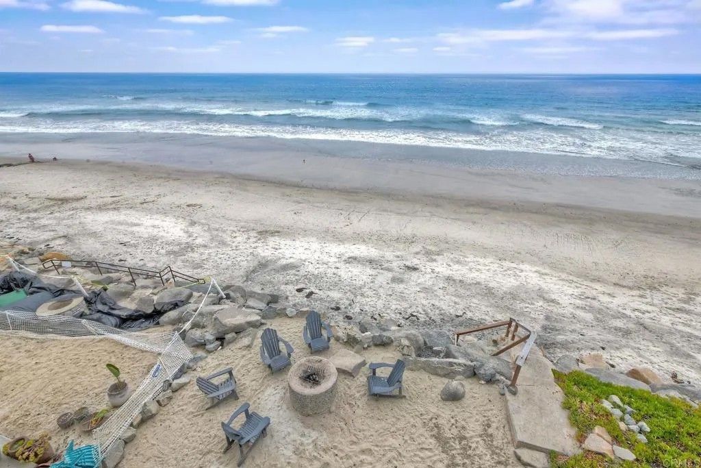 Photo of 1409 S Pacific Street, Oceanside, CA 92054 (MLS # NDP2508730)
