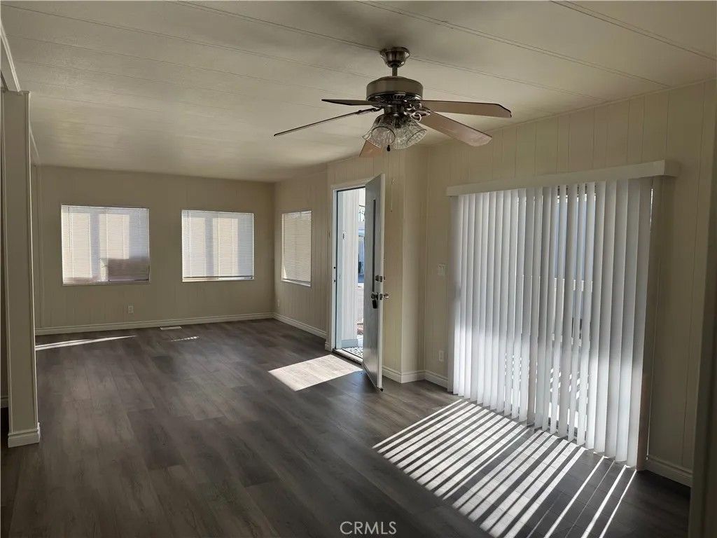 Photo of 200 W san bernardino Ave #76, Rialto, CA 92376 (MLS # CV26055108)