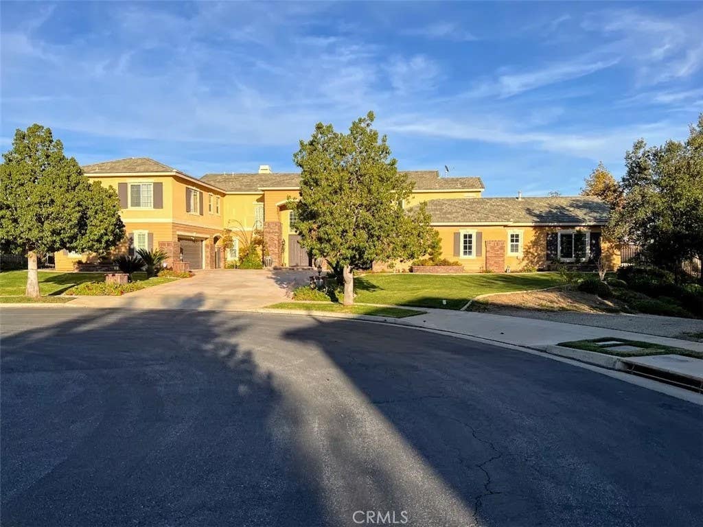 Photo of 1583 Twin Oaks Circle, Corona, CA 92881 (MLS # OC26179211)