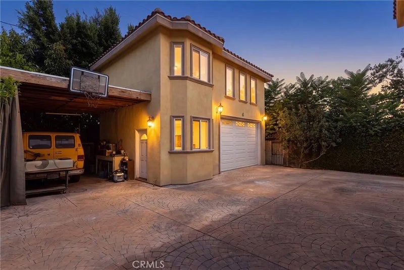604 N Sparks