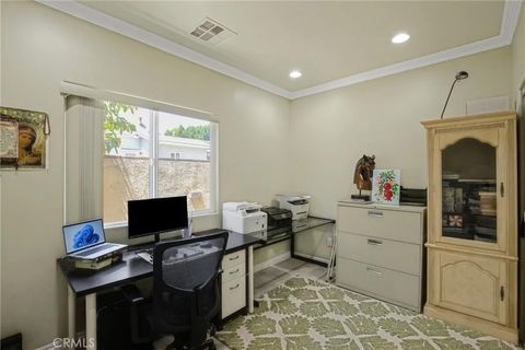 Tiny photo for 604 N Sparks ST, Burbank, CA 91506 (MLS # GD26151827)