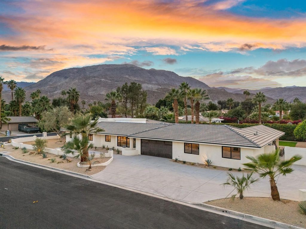 Photo of 72400 Rancho Rd, Rancho Mirage, CA 92270 (MLS # 260002961)