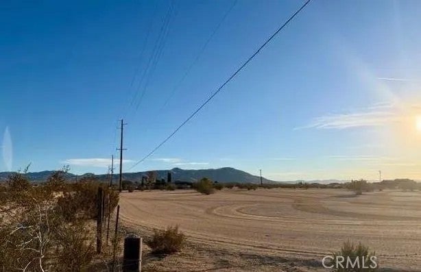 23585 Bear Valley