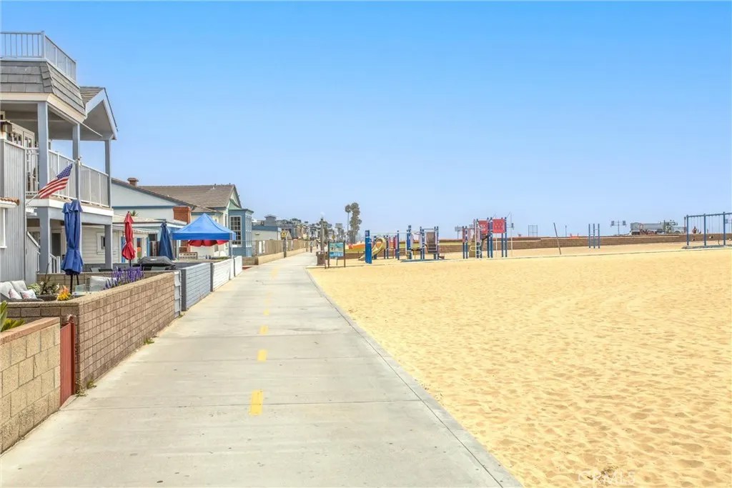 1408 W Oceanfront