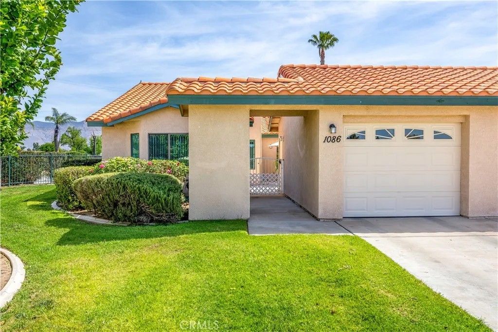 Photo of 1086 Morning Mist Ct, Hemet, CA 92545 (MLS # SW26075018)