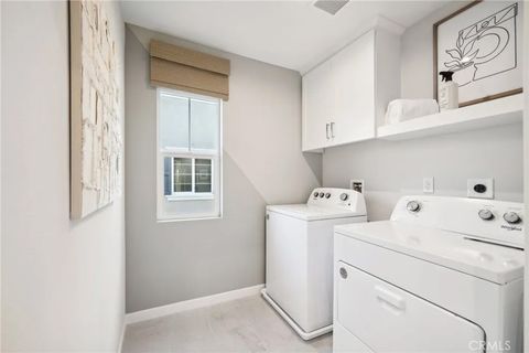 Tiny photo for 16054 Esparza Lane, Fontana, CA 92336 (MLS # SW25252223)