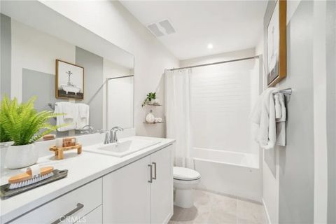 Tiny photo for 16054 Esparza Lane, Fontana, CA 92336 (MLS # SW25252223)