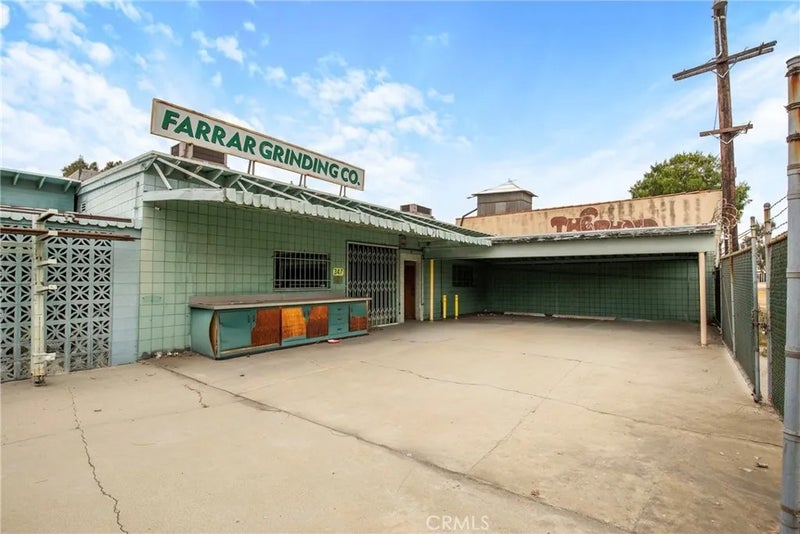 335 E Beach