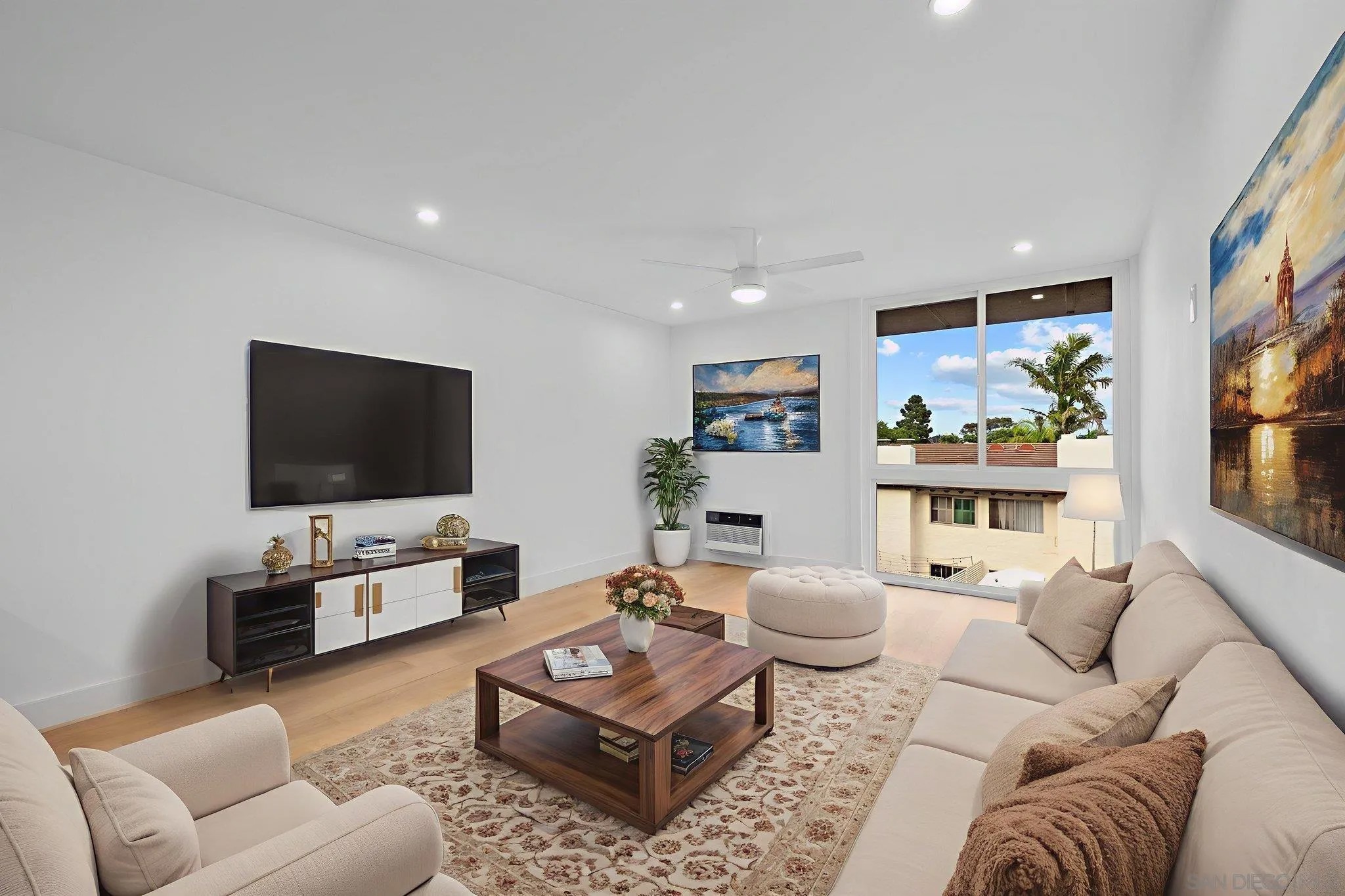 3050 Rue Dorleans 360