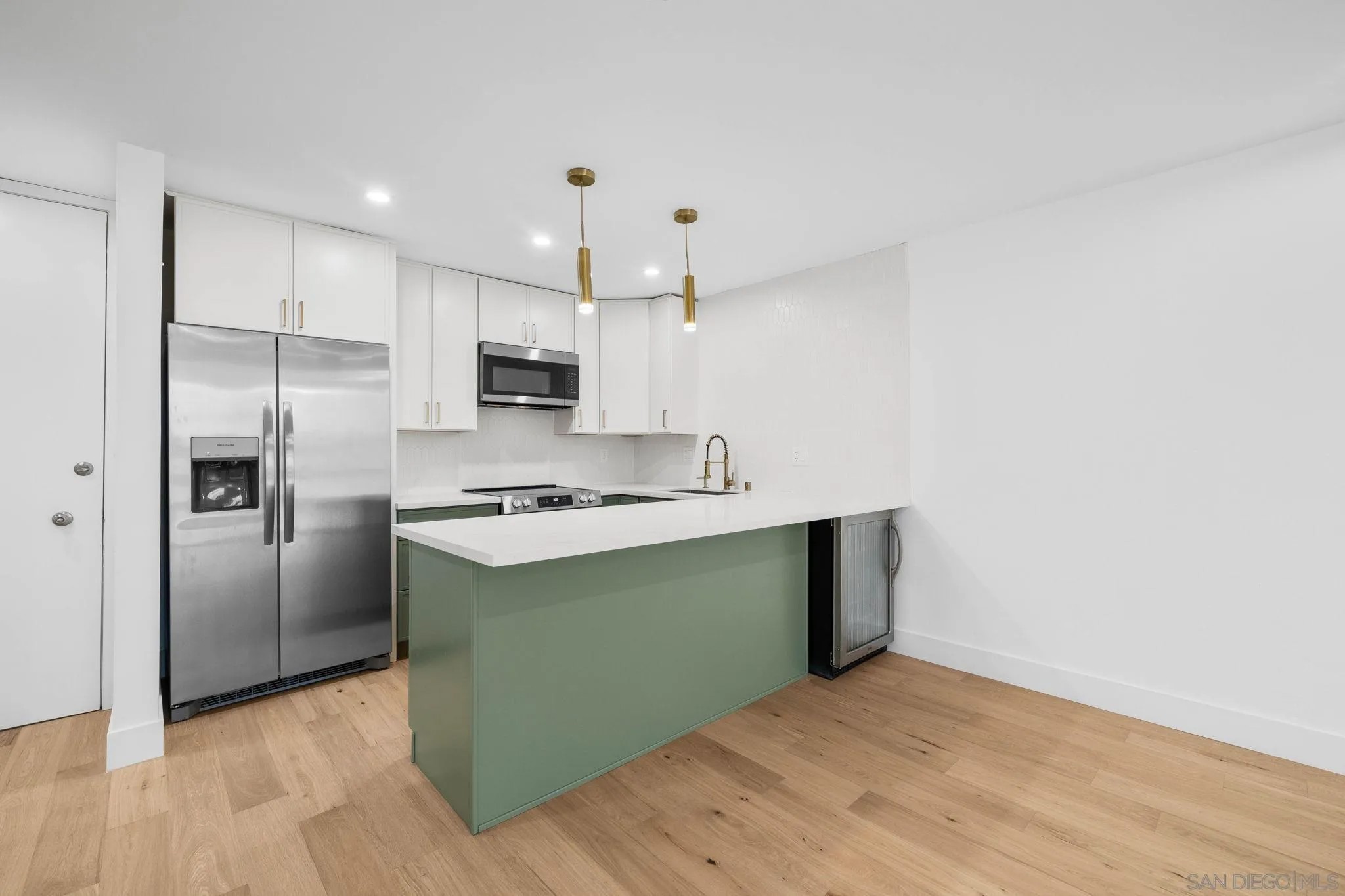 3050 Rue Dorleans 360