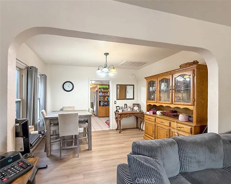 637 W 6th