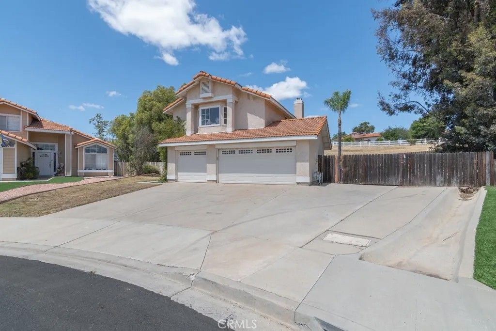 Photo of 41760 Bargil Court, Temecula, CA 92591 (MLS # SW26118959)