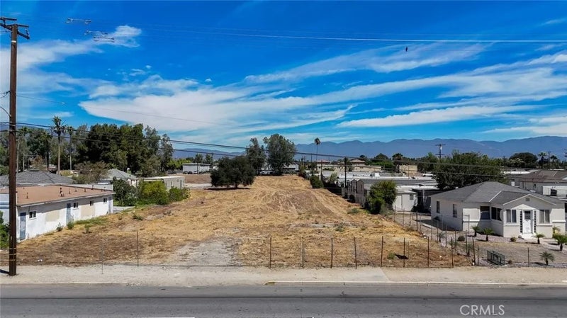 17630 Foothill