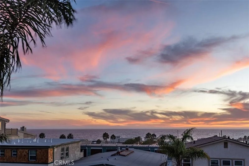 1136 Monterey