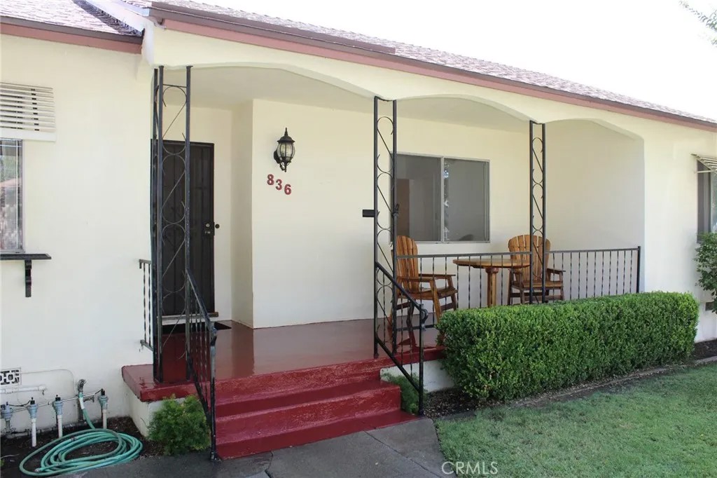836 N 10th Avenue