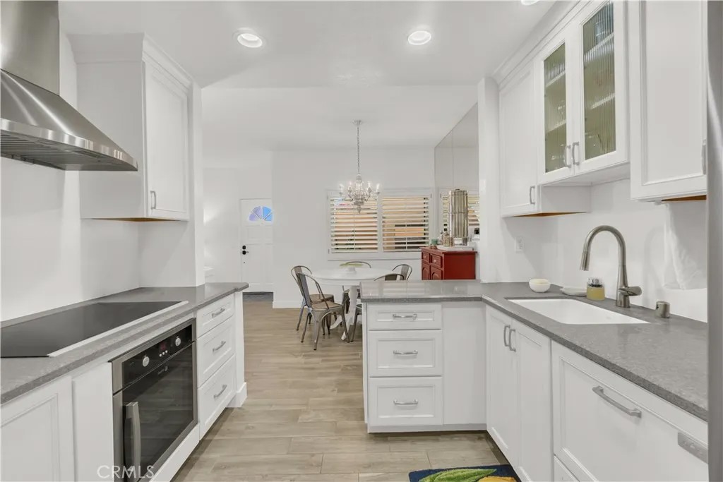 358 Villa Point