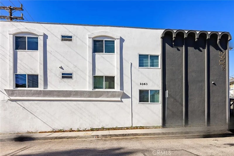 1063 Justin Avenue
