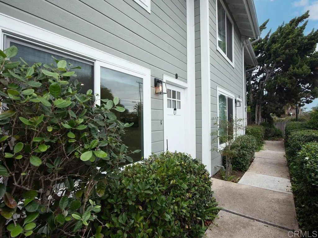 Photo of 2525 Jefferson Street #B, Carlsbad, CA 92008 (MLS # NDP2510967)
