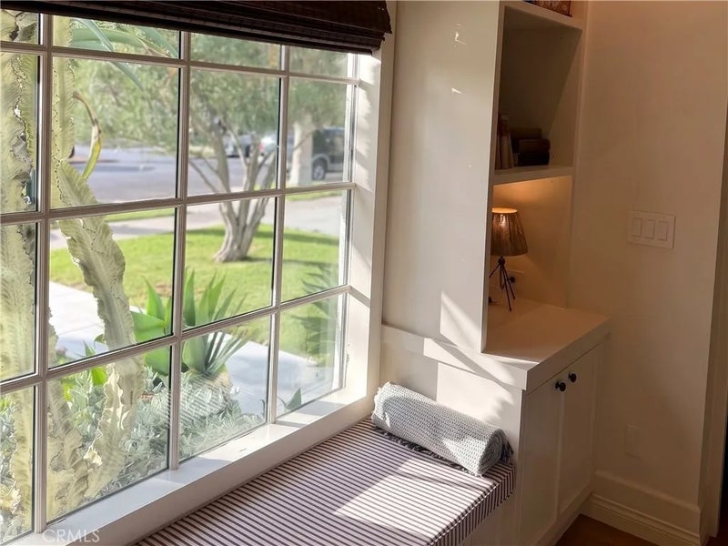 2932 Edgehill