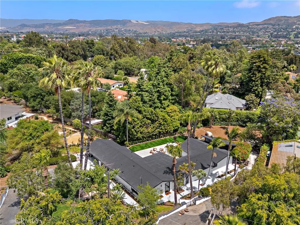 31842 Paseo Cielo