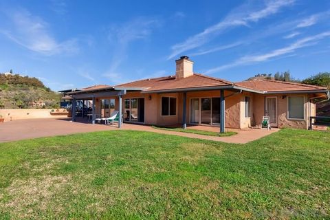 Photo of Margale, Vista, CA 92084 (MLS # 260009366)