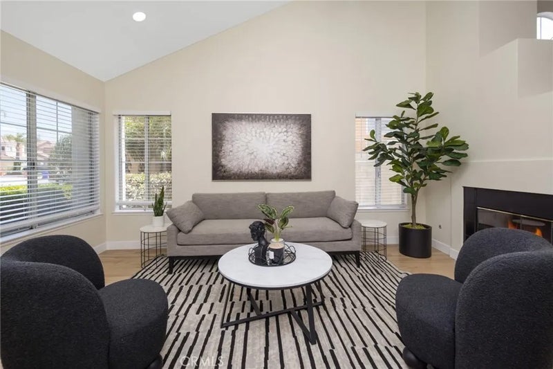 15737 Firethorn