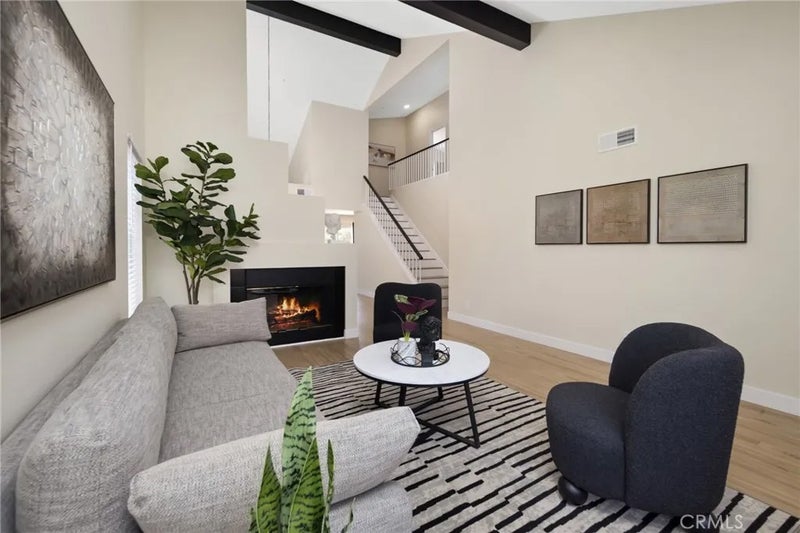 15737 Firethorn