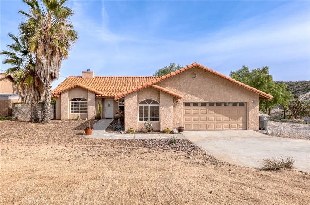 Photo of 7655 Ventura Ave, Yucca Valley, CA 92284 (MLS # JT26022751)