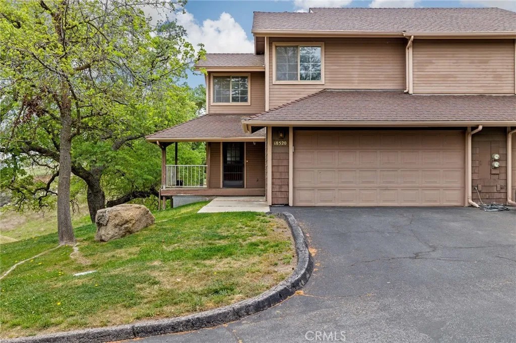 18520 Glenview Court