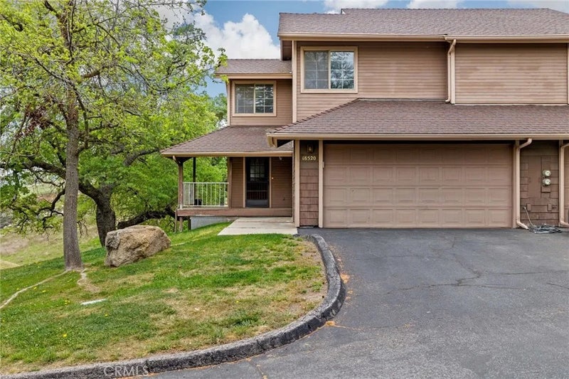 18520 Glenview Court