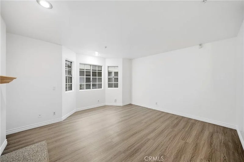 1230 Elm Avenue G