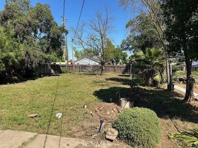 1725 E 22nd