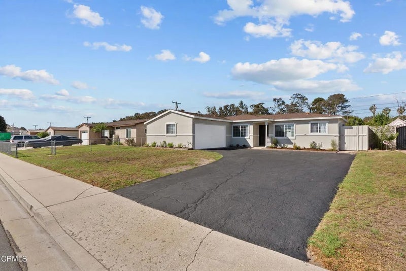 1165 N 5th Place