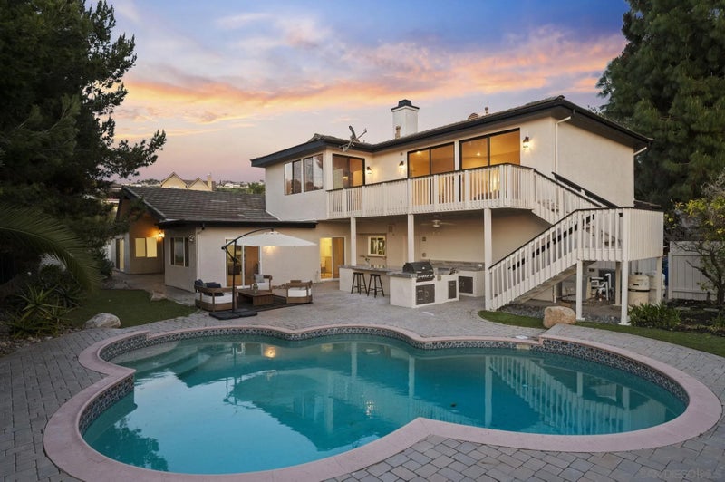 7001 Almaden Ln