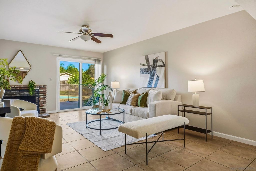 Photo of 1030 Daisy St, Escondido, CA 92027 (MLS # 260005037)