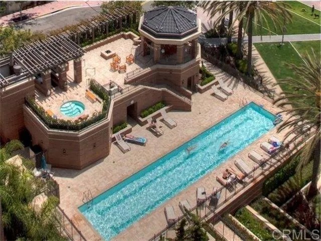 500 W Harbor Drive 318