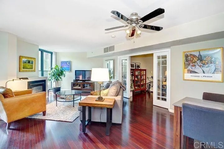 500 W Harbor Drive 318