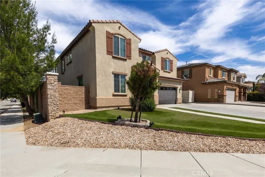 Photo of 1102 Moraga Avenue, Perris, CA 92571 (MLS # CV26018987)