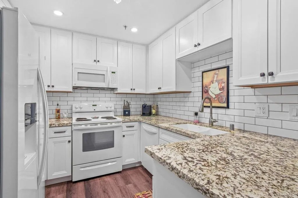 11255 Tierrasanta Boulevard 81