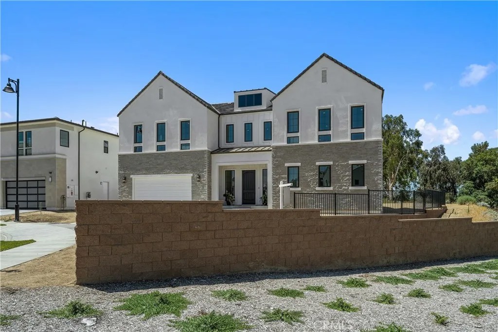 11091 Woodcrest Court